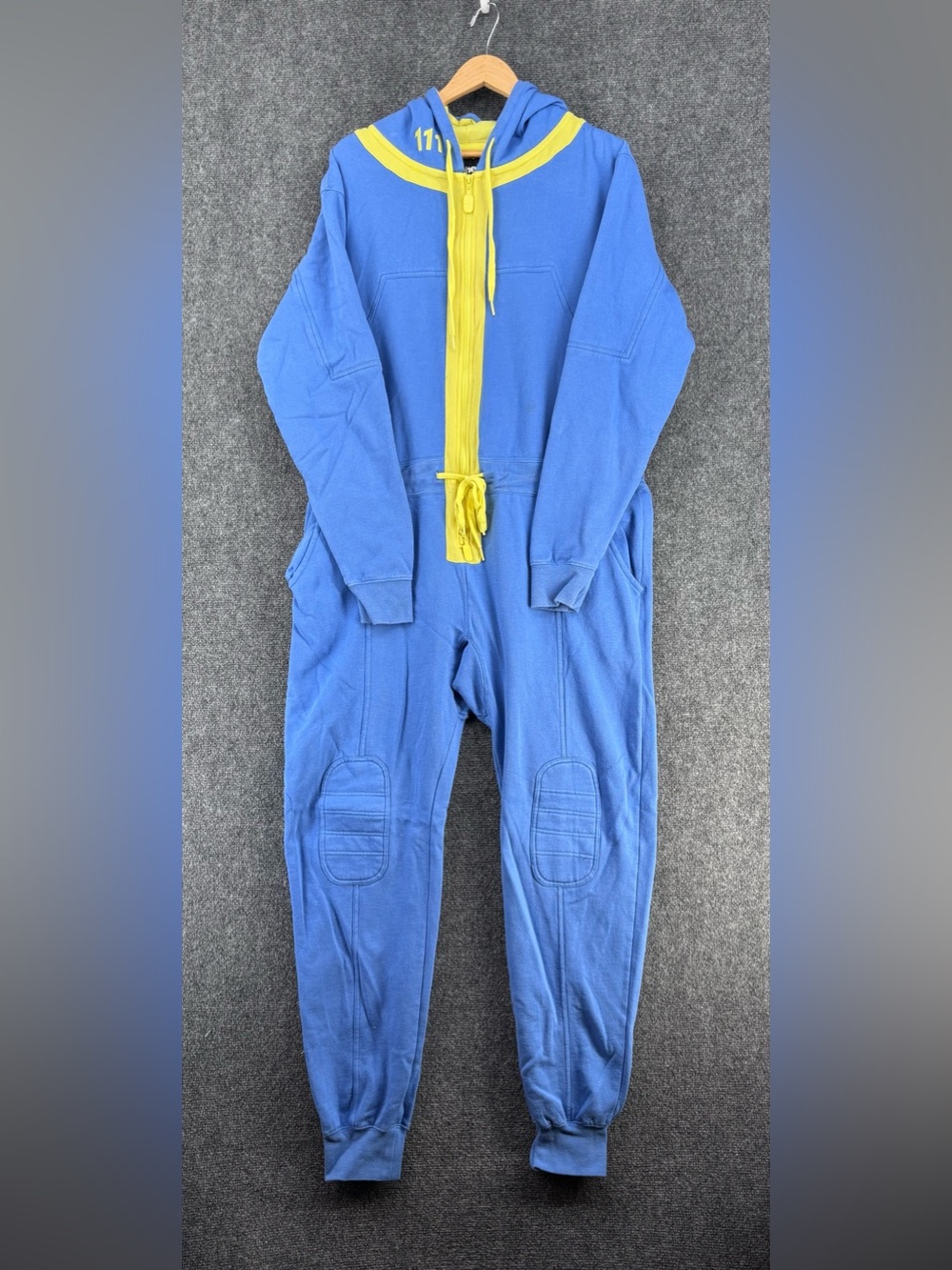 Bethesda Fallout Vault 111 Atompunk Blue Jumpsuit Men’s L